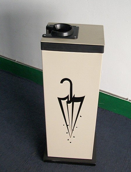 喷塑冷轧板单头广告箱型湿伞包装机